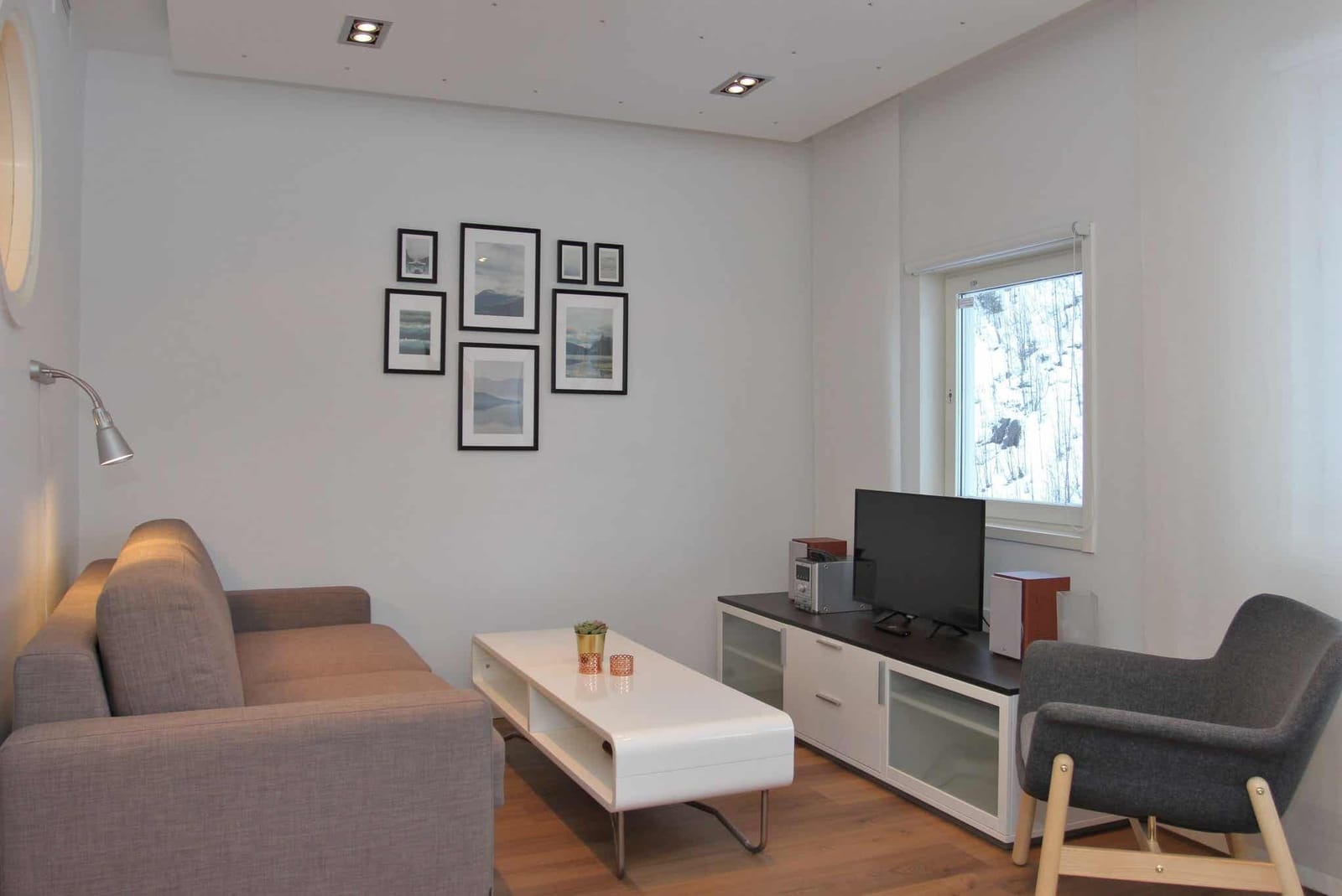Tott Apartments 303